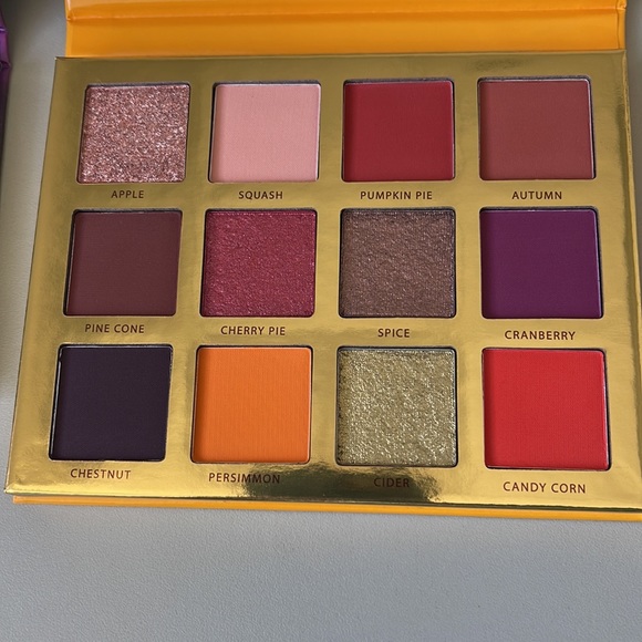 Eyeshadow bundle - Picture 7 of 12